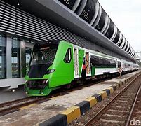 Kereta Bandara Adi Soemarmo Madiun